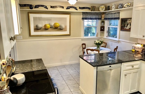 Winston - Salem House | Elegant Pet Friendly Ranch Home close to everything!