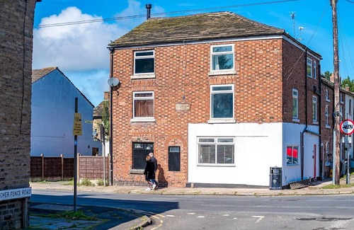 Macclesfield House | Elegant Retreat | Pass the keys