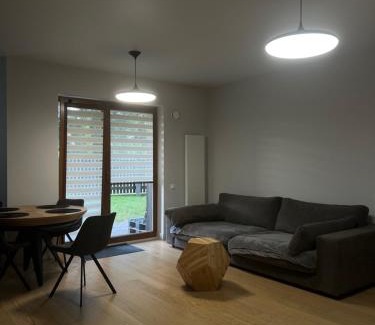 Kipsala Apartment | Elegant Riverside Flat