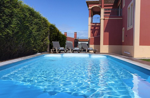 Sagres Villa | Elegant Sagres Villa | 5 Bedrooms | Villa Farol | Close to Beach | Perfect for.