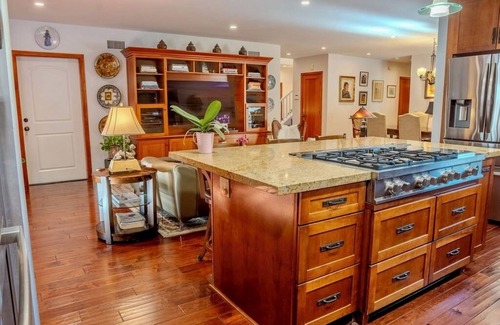 Alta Mesa House | Elegant Santa Barbara Retreat – 4BR Oasis w/Pool, Library & Outdoor Haven