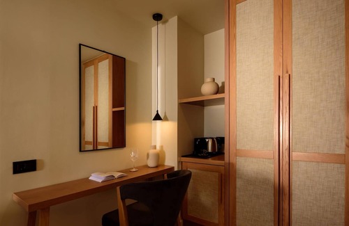 Akrotiri Villa | Elegant Santorini Suite | Lume Suite | Senior Suite with Private Pool and Hot.
