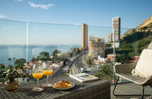 L'Albufereta Apartment | Elegant sea front EAST WIND APARTMENT