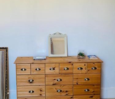 St Leonards-On-Sea Apartment | Elegant Spacious Apartment in Heart of St Leonards
