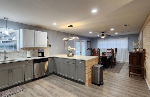 Denison House | Elegant & Spacious Home with large fence in back yard with garage.