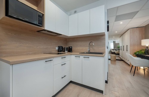 Krzyki Apartment | Elegant Studio | Management | Wroclaw