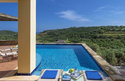 Agia Villa | Elegant three bedroom villa with amazing view and a heating pool