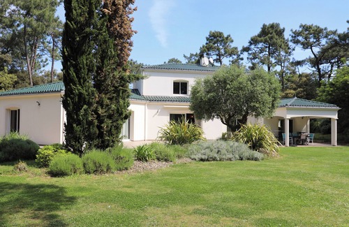 Bourgenay Villa | Elegant Villa for 10 with Pool in the heart of an ocean-view setting