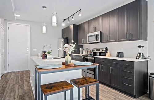 Camelback East Apartment | Elegant Vela Retreat with Resort Style Living