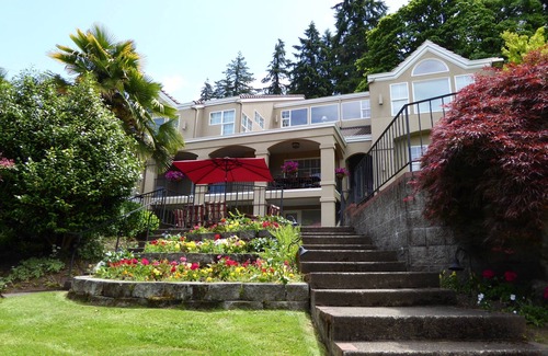 Fairmont House | Elegant Villa Near University of Oregon and Matthew Knight Arena
