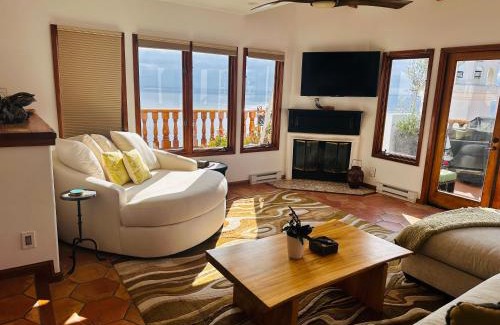 Avalon Villa | Elegant Villa W Wrap-around Balcony & Shared Pool