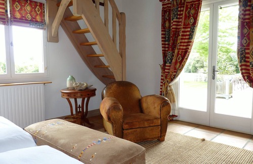 Arcangues Ski Chalet | Elegant villa with magnificent garden and views