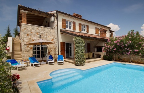 Vabriga Villa | Elegant villa with private swimming pool in a quiet village near Porec