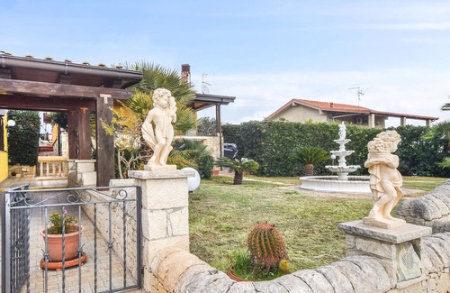 Modica House | Elegant villa with sea view near Modica in the south of Sicily.
