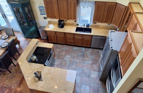 Chincoteague House | Elegant Waterfront Residence, Magnificant Sunsets, Close to Town Ctr, Elevator