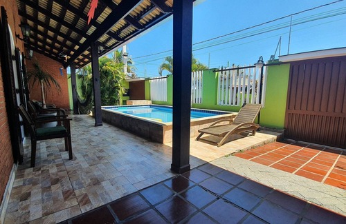 Raul Cury House | Elegant with a fireplace, swimming pool, gourmet area, billiards, Wi-Fi, Smart TV.