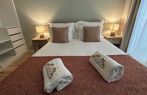 Restelo Apartment | Elegante Apartamento,totalmente remodelado num típico Bairro de Lisboeta.
