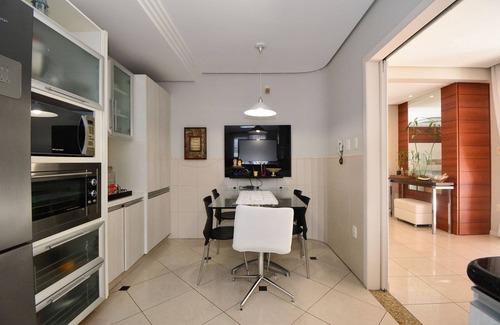 Joao Paulo House | Elegante Casa com Piscina - João Paulo - CEN005