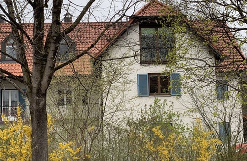 Huglfing Apartment | Elegante Ferienwohnung im Herzen vom 5 Seenland Oberbayerns