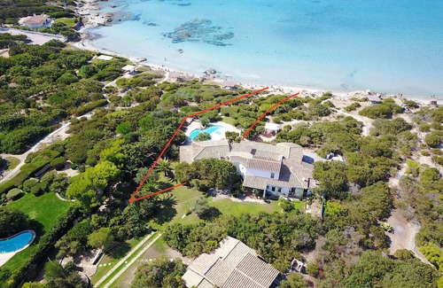 Notteri Villa | ELEGANTE VILLA PANORAMICA A 10 METRI DAL MARE CN P
