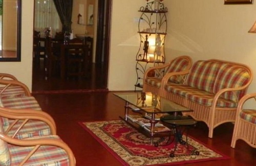 Ngelani House | Elena Lodge