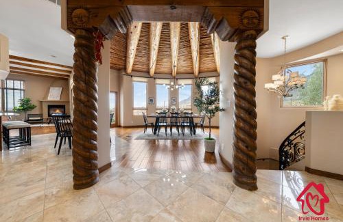 North Albuquerque Acres House | Elena's Sandia Sanctuary - An Irvie Home