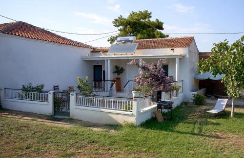 Karpenisi Apartment | Eleonas