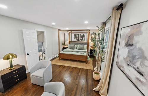 Addison House | Elevated Stay 3BR in Addison