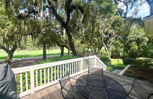Seabrook Island House | Elevator, fairway golf views, club access, and mile to beach.