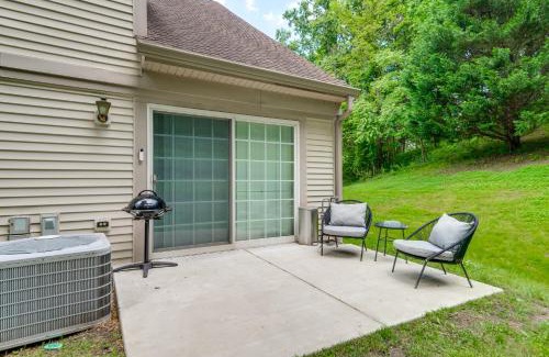 Fairland Apartment | Elevator In-Unit 3-Story Condo Only 14 Mi to DC!