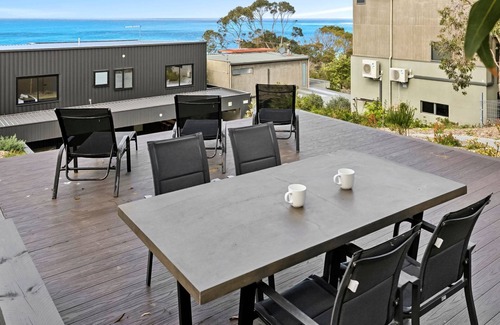 Lorne House | Eleve Lorne - Stylish escape in the heart of Lorne