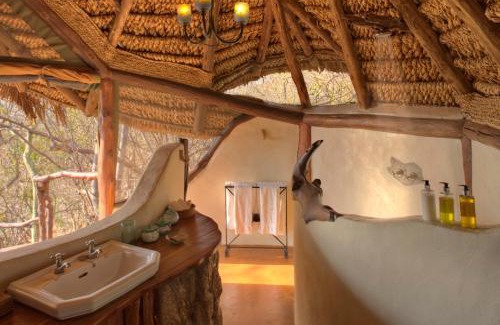Meru Hotel | Elewana Elsa's Kopje