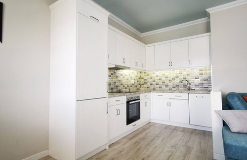 Sarande Apartment | Eli's beachfront apartment