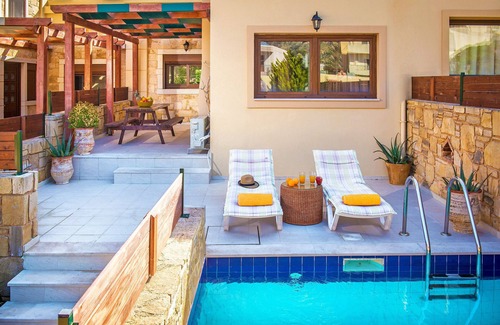 Palaiokastro Villa | Elia 4 maisonette,Near Heraklion, beach & taverns