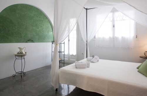 Agia Paraskevi Villa | ELIA - Sunny Villa with Private Pool and Sea Views