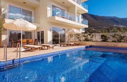 Kalkan Apartment | Elif Sunninghill 3 bed Duplex Apartment With Large Private Pool and sun Terrace