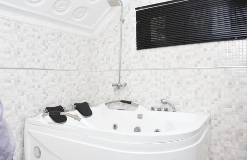 Jos Hotel | Elim Top Suites