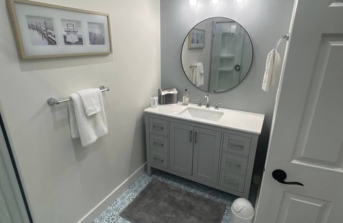 Powell River Apartment | Eliminate stress in this spacious and serene space with an adjacent Spa.