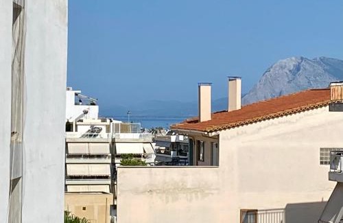 Patras Apartment | Elina's Spacious Apartment in Patras with private parking