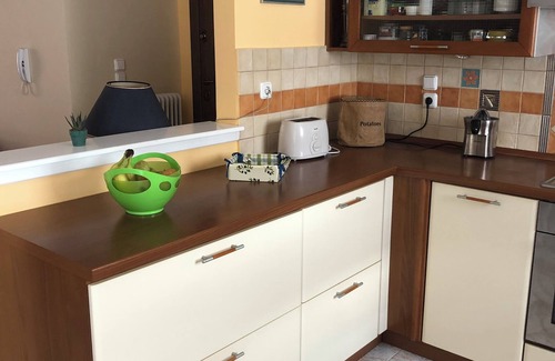 Patras Apartment | Elina’s spacious apartment in Patras with private parking