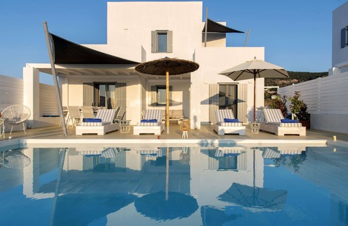 Paros Villa | Elitas Villa B, with 3 br and private pool