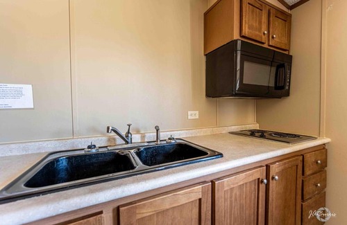 Big Spring Hotel | Elite Cabins and RV Park
