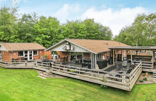 Vester Grønning House | Elite Holiday Home in Roslev Denmark with Sauna