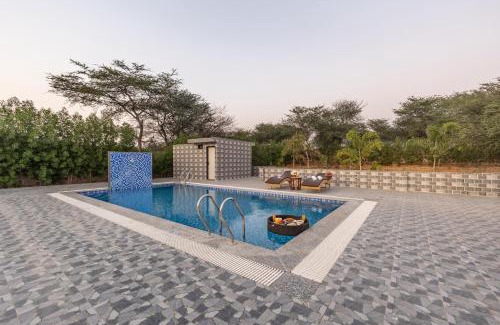 Taoru Villa | ELIVAAS 5 BHK With Pvt Pool & Garden - Zenora