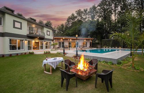Taoru Villa | ELIVAAS 6 BHK Farmstay with Pvt Pool & Garden - Esh