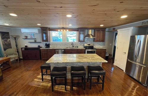 Elk Park House | Elk Falls Riverhouse - Charming 2-bedroom on the Elk River. WiFi, AC