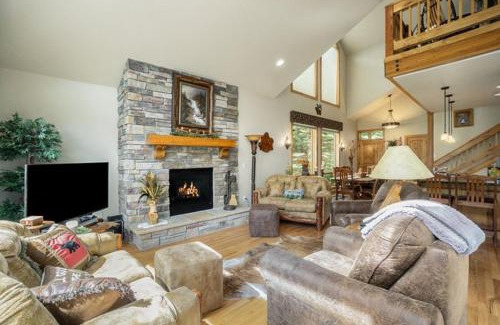 Estes Park Apartment | Elk River Cabin - Cabin Condo in Estes Park - 23-ZONE3554 condo