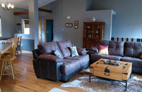 Spring Valley House | Elk Valley Retreat- Secluded Cabin with Views, multiple decks,