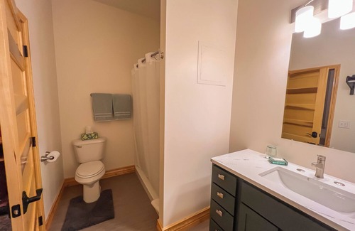 Elkader Bed & Breakfast | Elkader Iowa Bed & Breakfast, 2nd floor suite