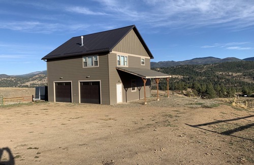 Jefferson City House | Elkhorn Mountain Views - One Bedroom House/2 Car Garage - Helena - Jeff City